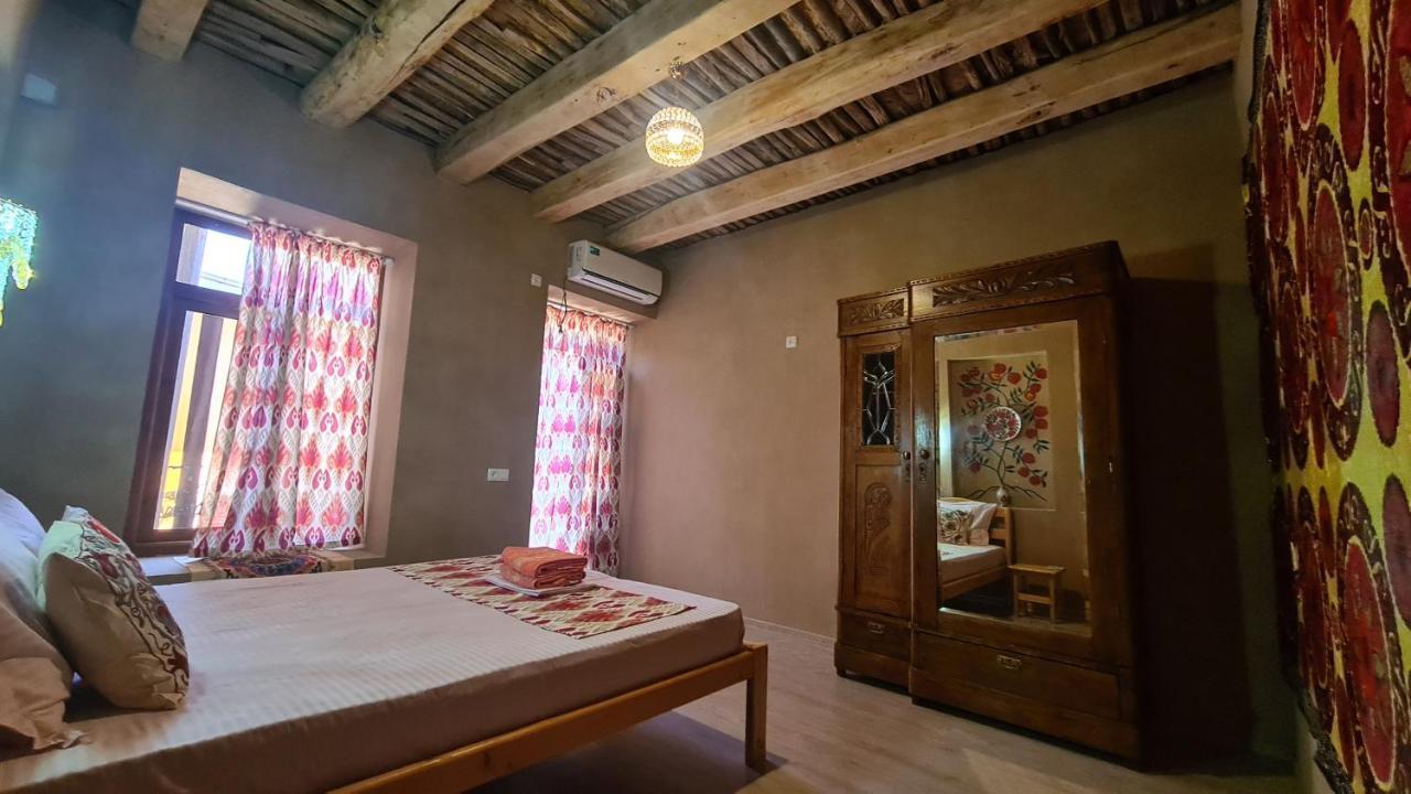 Azaliya Hostel Samarkand Exterior photo